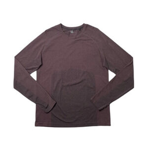 VRST Shirt Mens M Medium Black Burgundy Elegant Circuit Seamless Long Sleeve